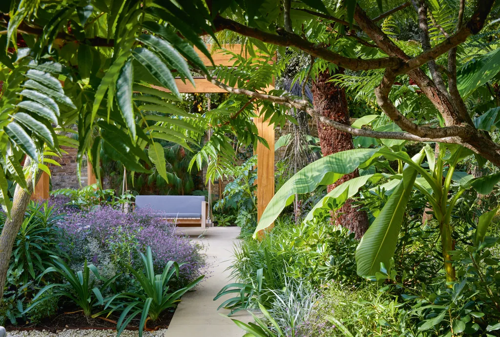 Simple Ideas for a Successful Garden Transformation post thumbnail image